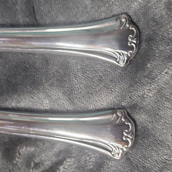 2 pc Reed & Barton Lyndon carving set knife double fork stainless China utensils - Picture 2 of 4